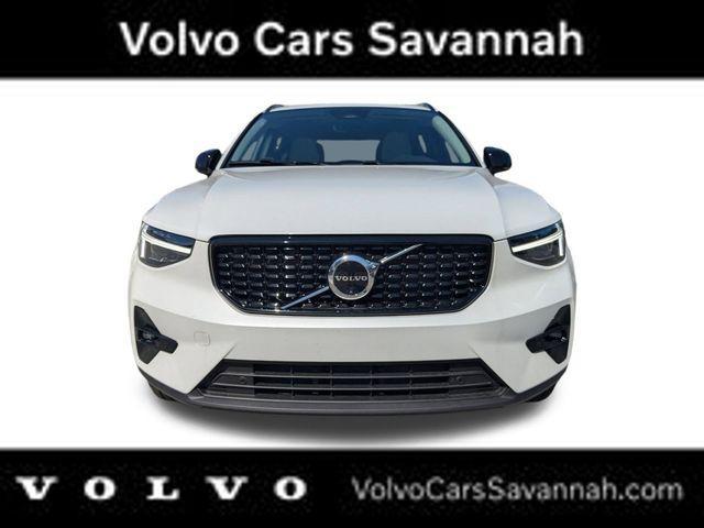 new 2026 Volvo XC40 car