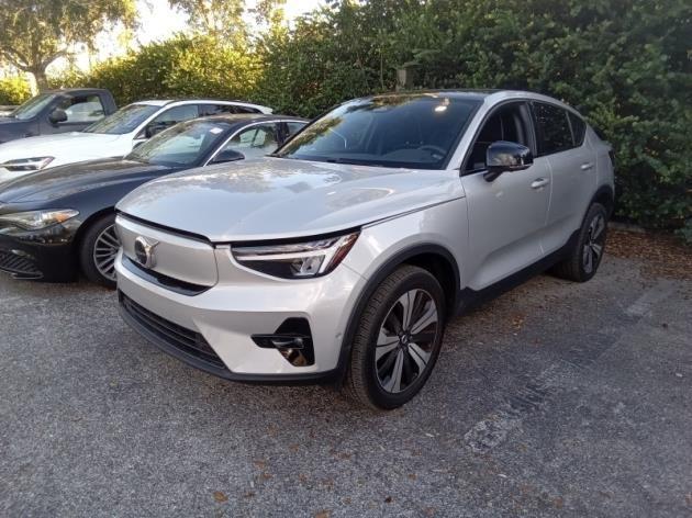 used 2023 Volvo C40 Recharge Pure Electric car, priced at $26,500