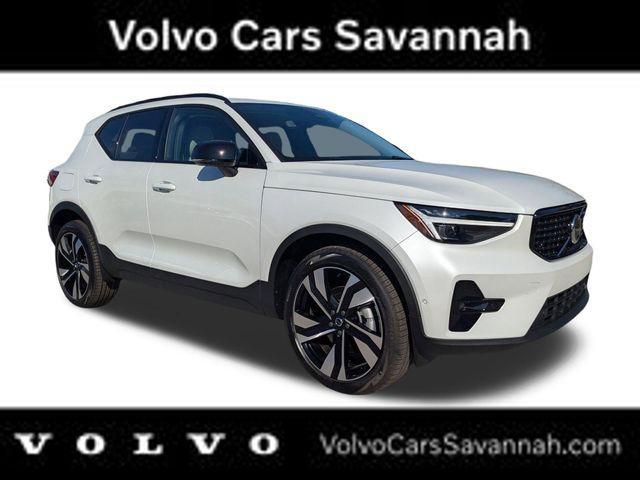 new 2026 Volvo XC40 car