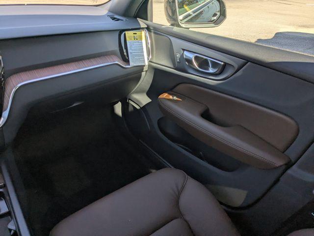 new 2026 Volvo V60 Cross Country car