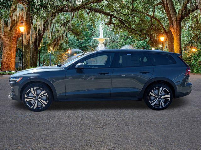 new 2026 Volvo V60 Cross Country car