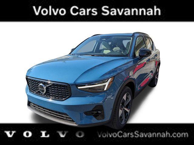 new 2025 Volvo XC40 car, priced at $48,315