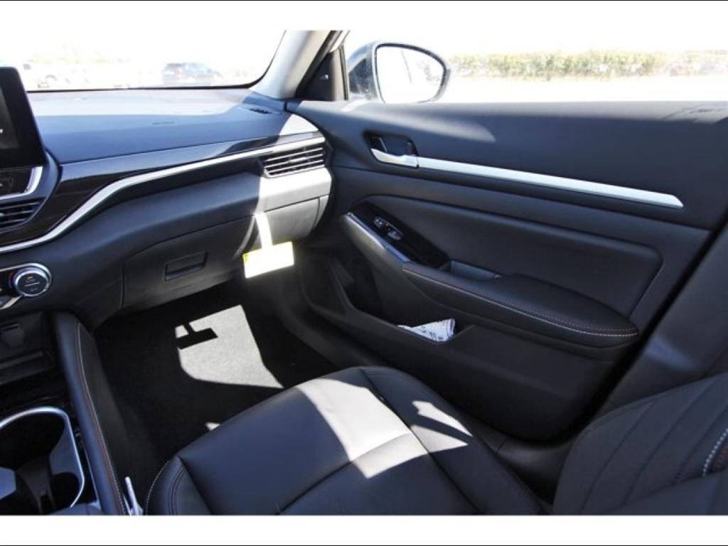 new 2025 Nissan Altima car, priced at $34,790