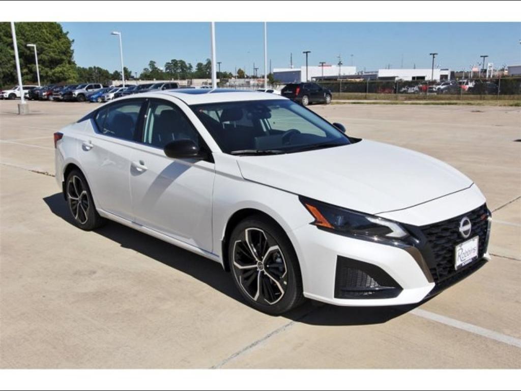 new 2025 Nissan Altima car, priced at $34,790