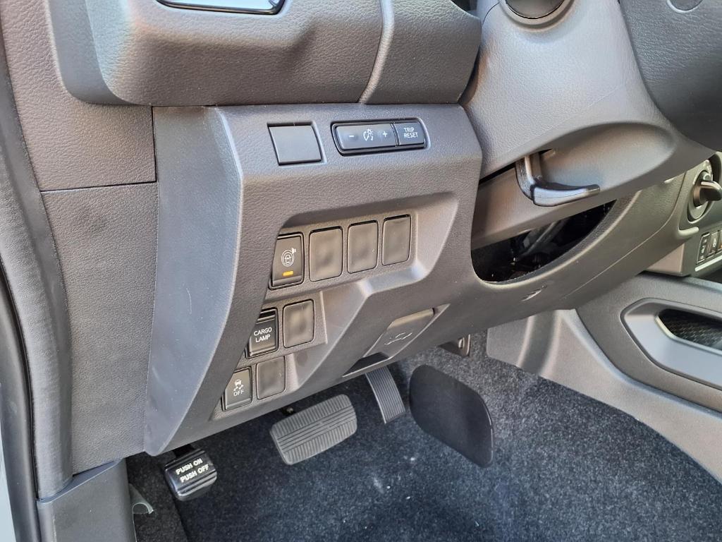 new 2026 Nissan Frontier car, priced at $40,110