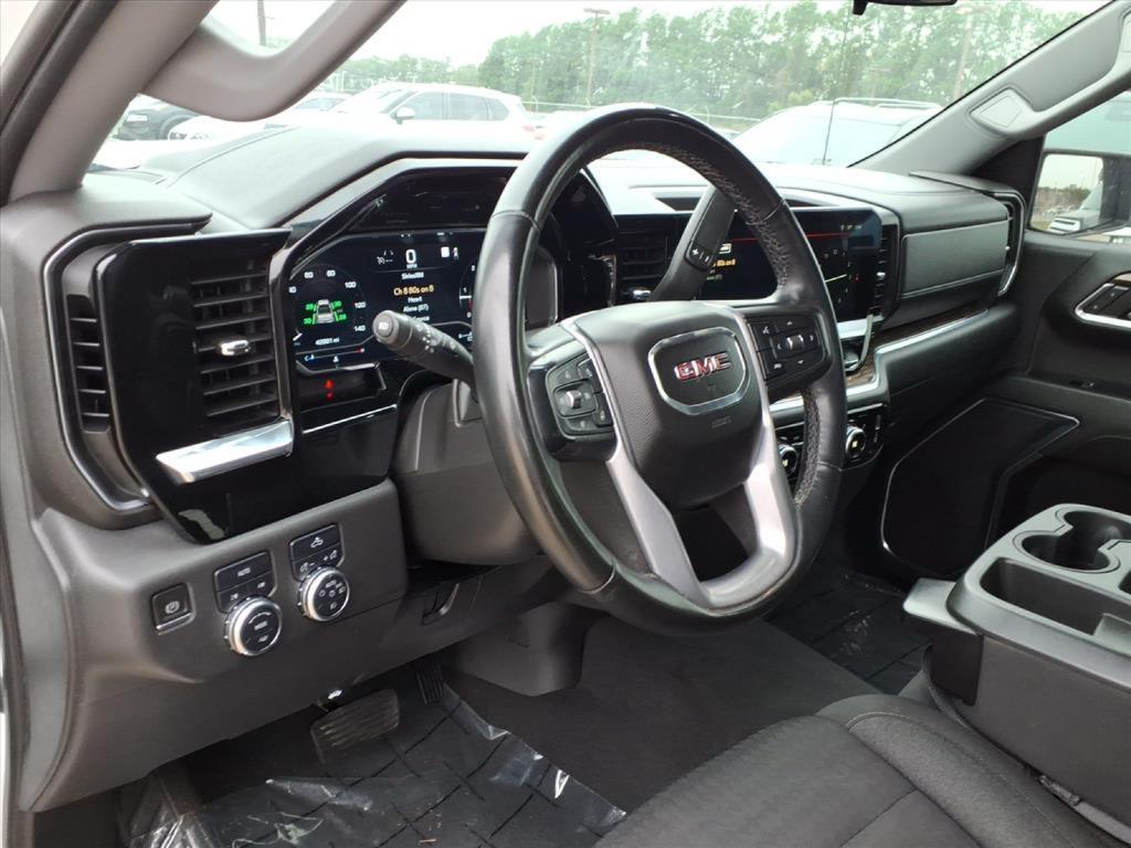 used 2023 GMC Sierra 1500 car, priced at $38,975
