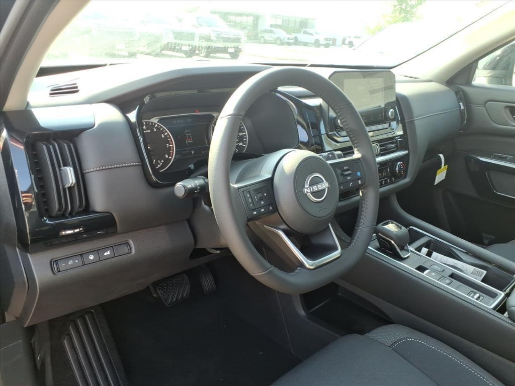 new 2025 Nissan Pathfinder car, priced at $38,645