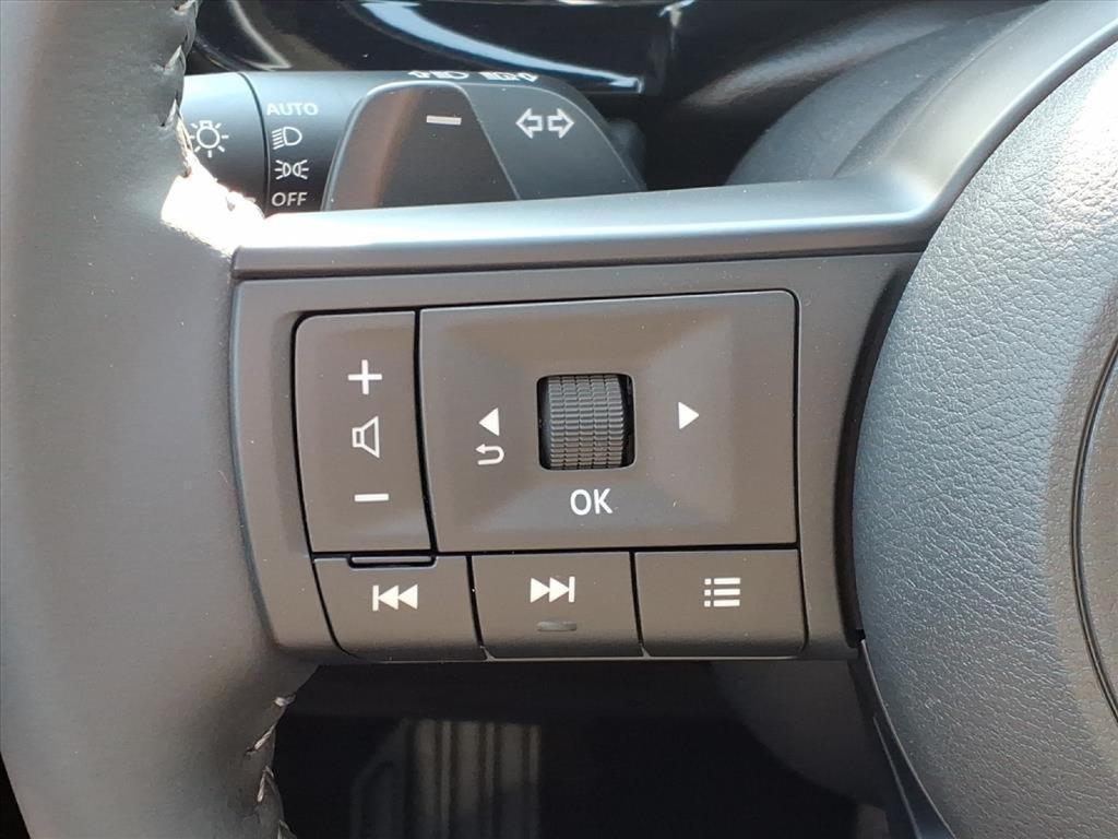 new 2025 Nissan Pathfinder car, priced at $38,645