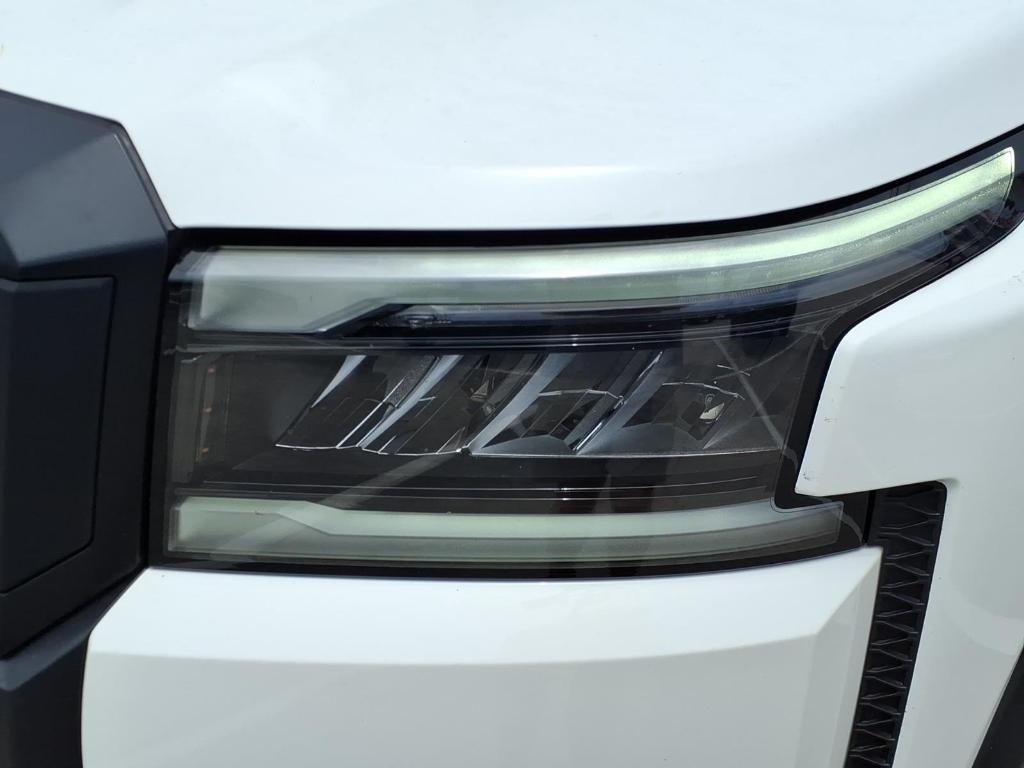 used 2026 Nissan Frontier car, priced at $38,992