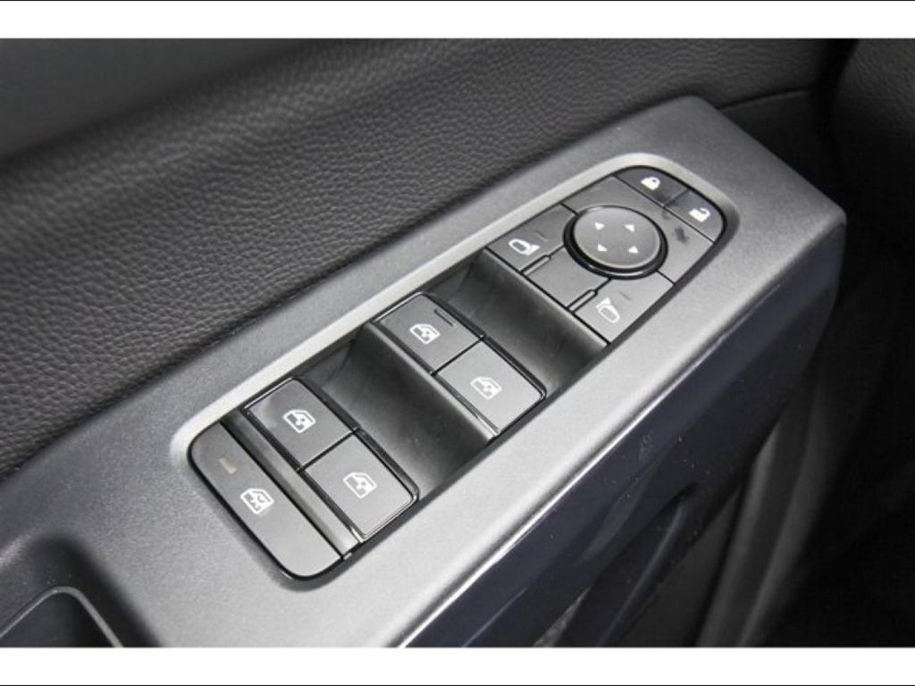 new 2025 Nissan Pathfinder car, priced at $33,114