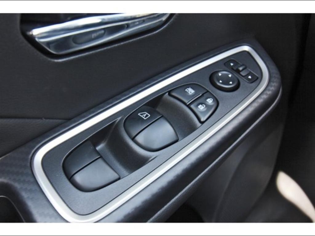 new 2025 Nissan Versa car, priced at $22,040