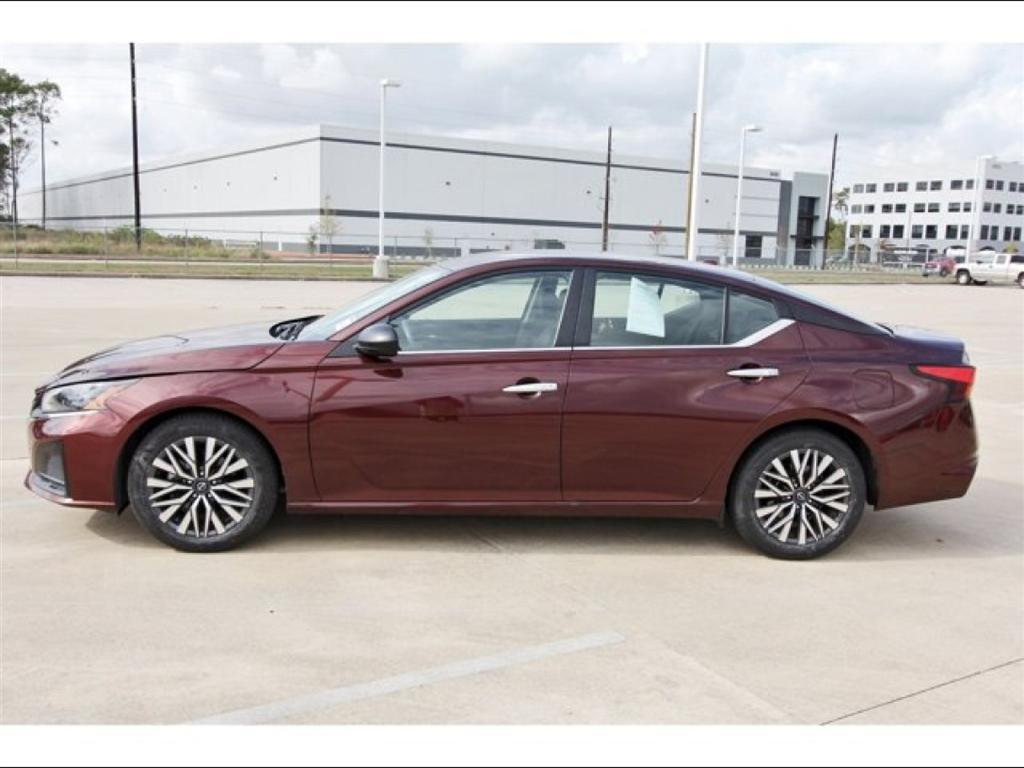 used 2024 Nissan Altima car, priced at $17,985