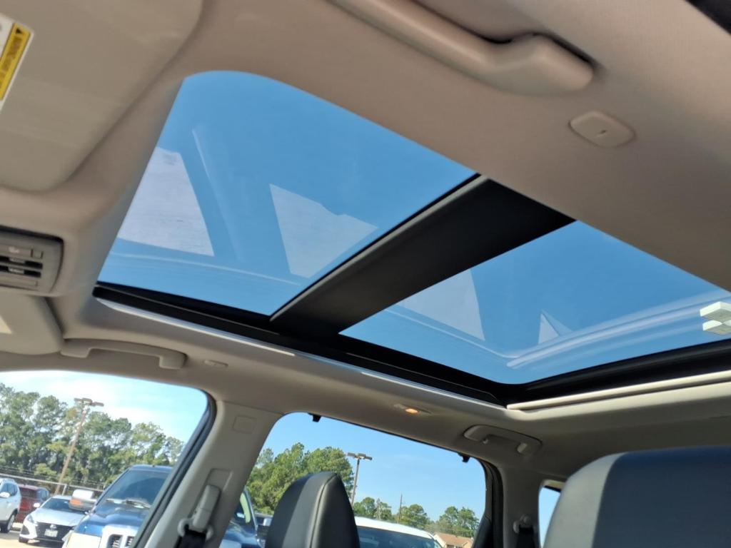 used 2022 Nissan Rogue car, priced at $18,593