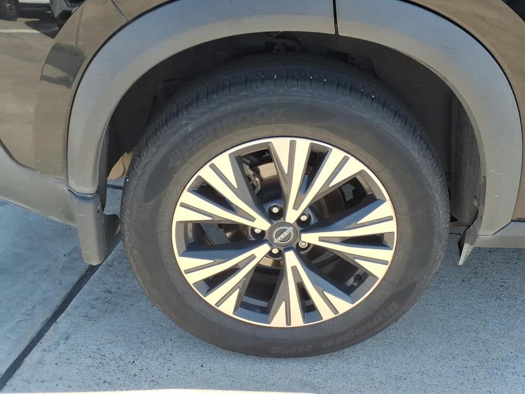 used 2022 Nissan Rogue car, priced at $18,593