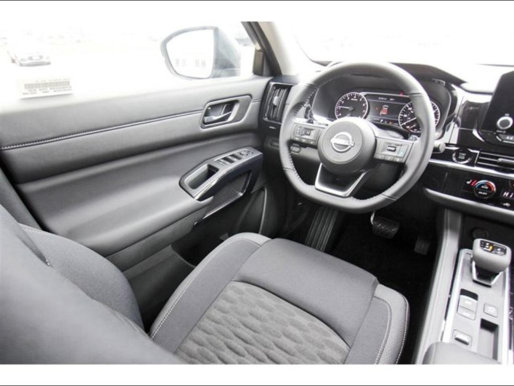 new 2025 Nissan Pathfinder car, priced at $36,775