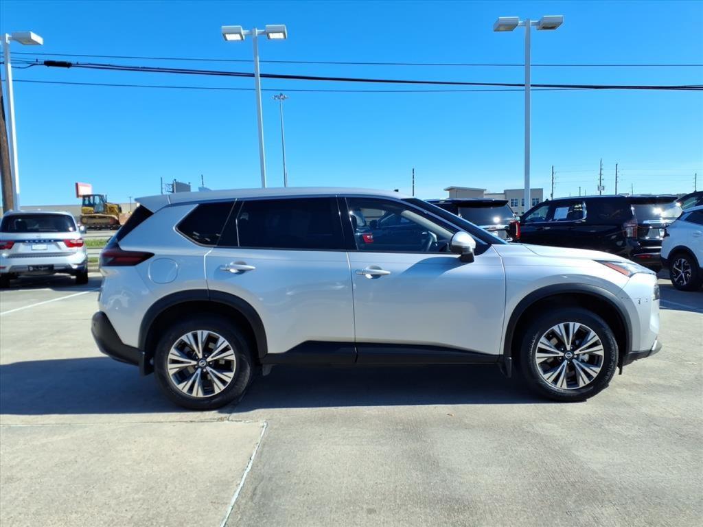 used 2021 Nissan Rogue car, priced at $15,921
