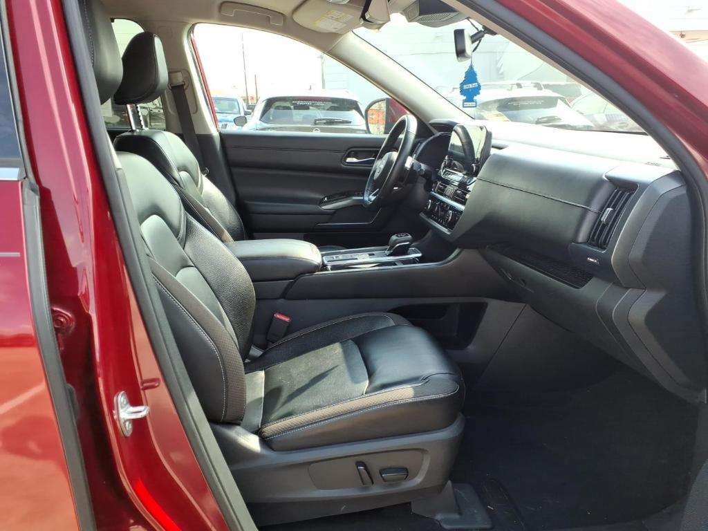 used 2022 Nissan Pathfinder car, priced at $24,891