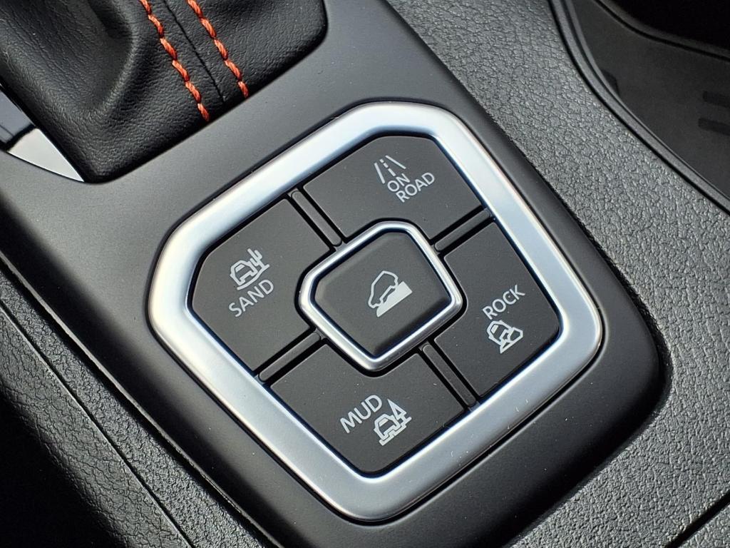 new 2026 Nissan Frontier car, priced at $42,553