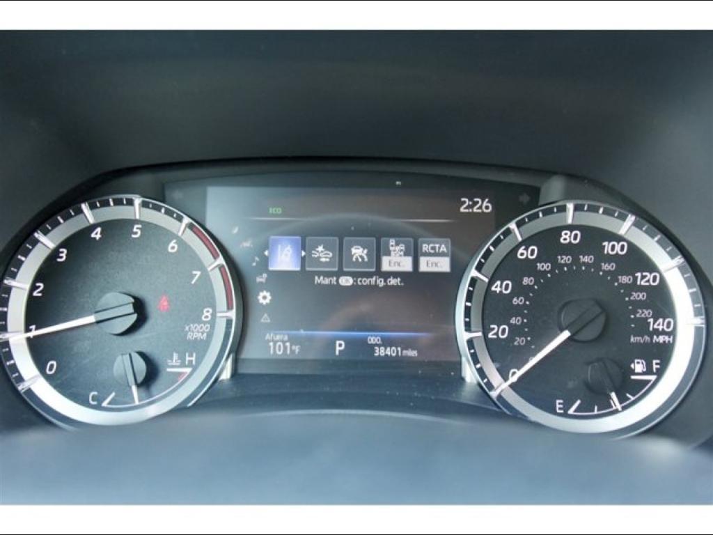 used 2024 Toyota Highlander car, priced at $29,995