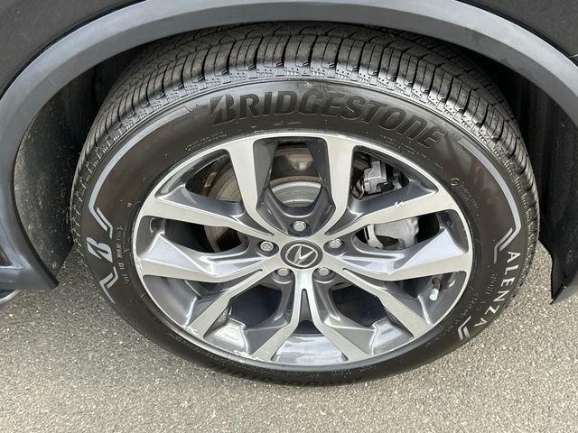 used 2024 Acura MDX car, priced at $40,995