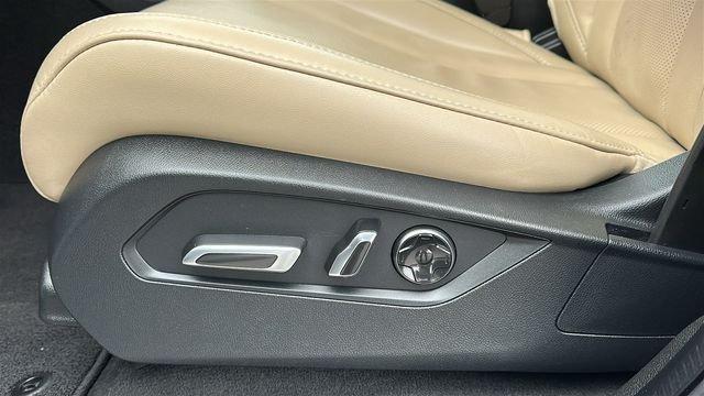 used 2023 Acura MDX car, priced at $39,928