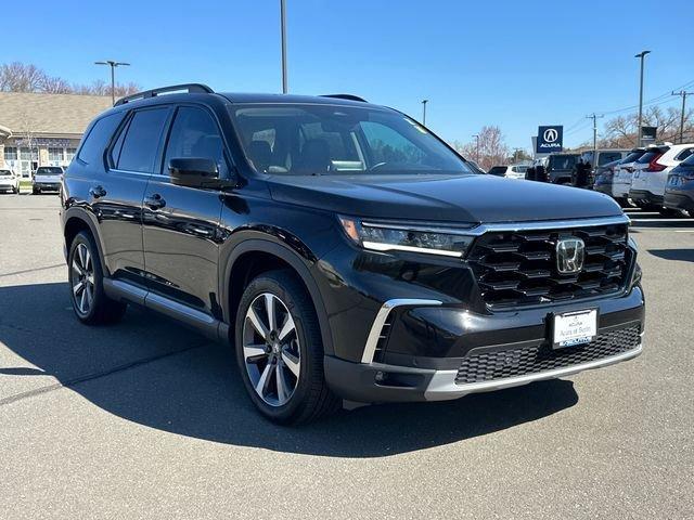 used 2025 Honda Pilot car, priced at $44,495