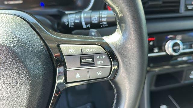 used 2025 Honda Pilot car, priced at $44,495