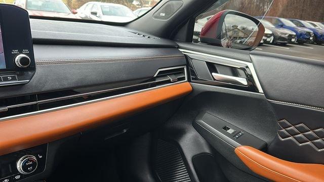 used 2024 Mitsubishi Outlander car, priced at $28,489