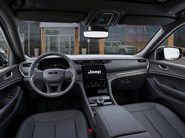 new 2025 Jeep Grand Cherokee car, priced at $47,749
