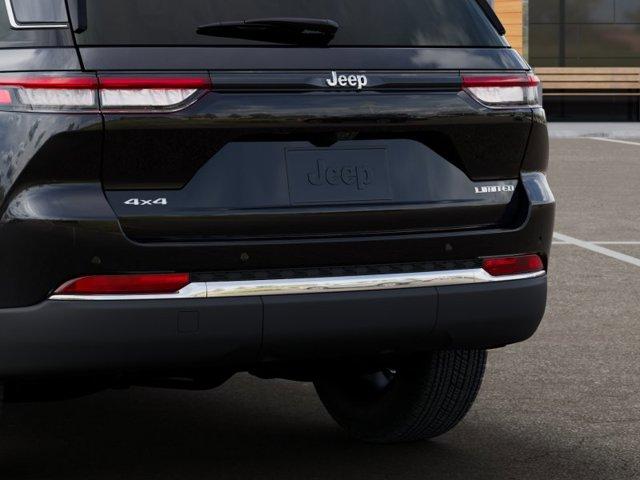 new 2025 Jeep Grand Cherokee car, priced at $47,749
