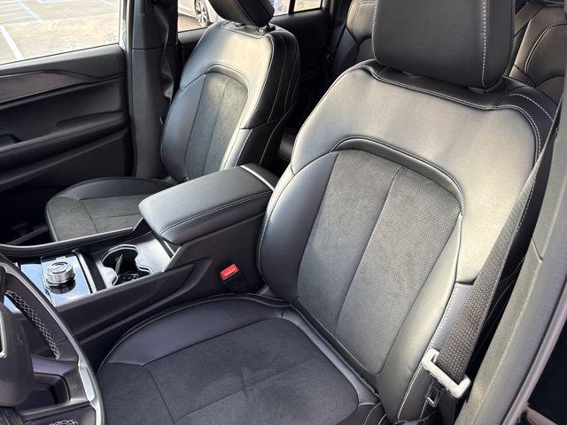 new 2025 Jeep Grand Cherokee car, priced at $43,749