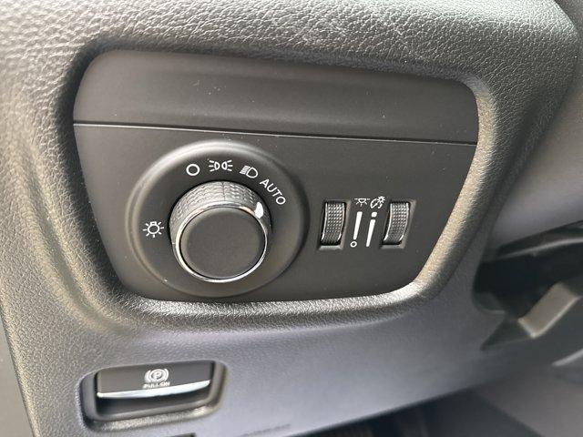 new 2025 Jeep Grand Cherokee car, priced at $43,749