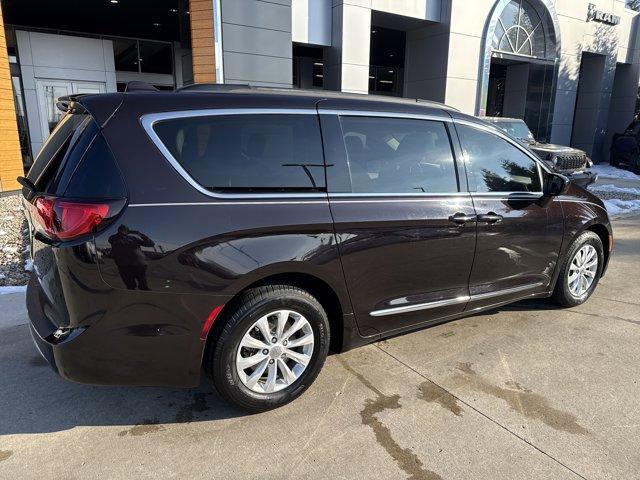used 2017 Chrysler Pacifica car, priced at $13,799