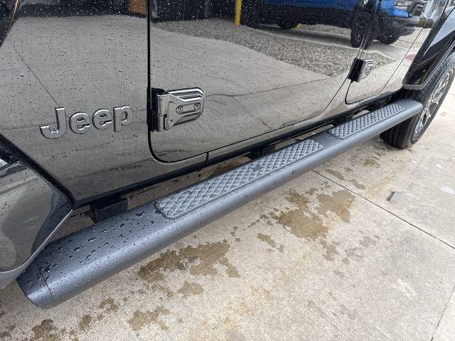 new 2026 Jeep Gladiator car, priced at $47,358