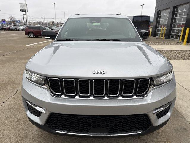 new 2025 Jeep Grand Cherokee car, priced at $47,749