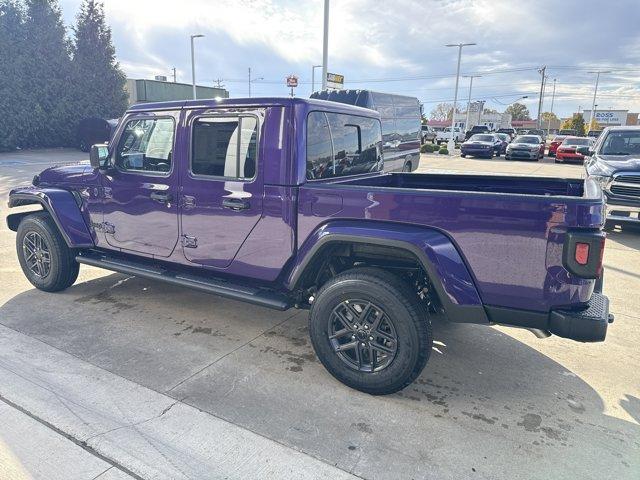 new 2026 Jeep Gladiator car, priced at $51,495