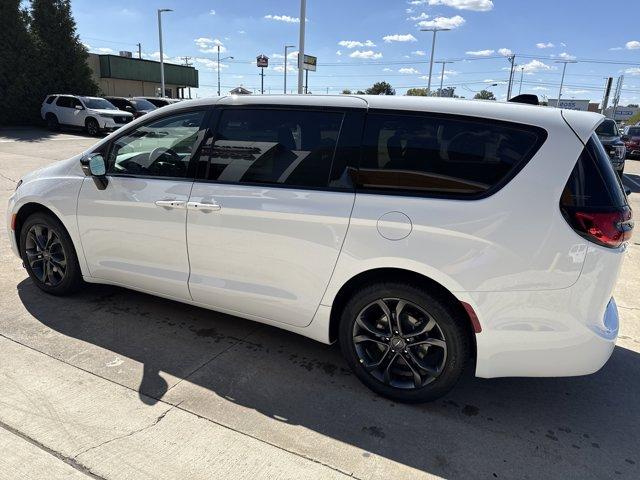 new 2026 Chrysler Pacifica car, priced at $42,149