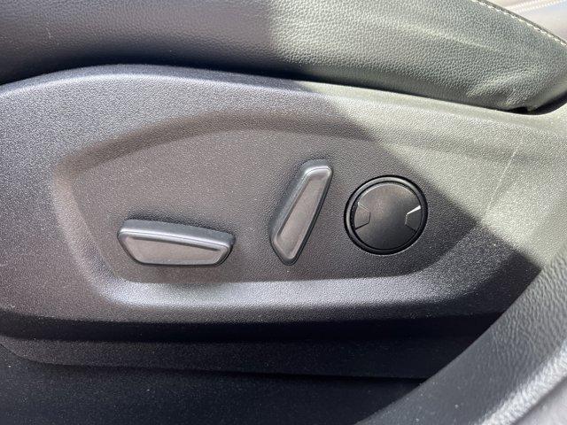 used 2024 Ford Edge car, priced at $18,299