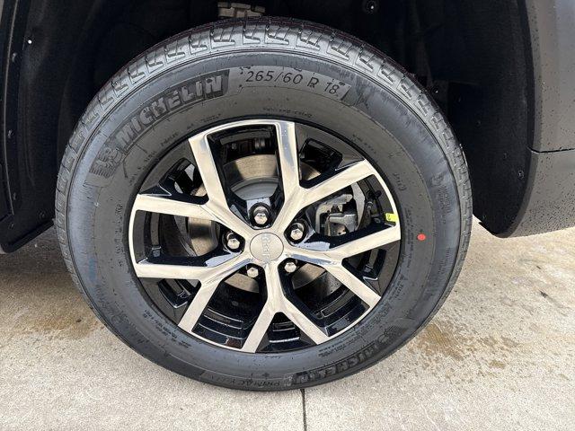 new 2025 Jeep Grand Cherokee car, priced at $46,749