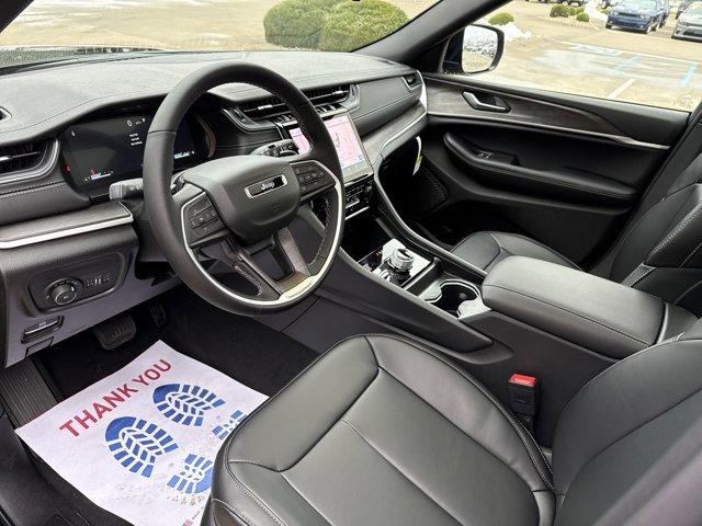 new 2025 Jeep Grand Cherokee car, priced at $50,249