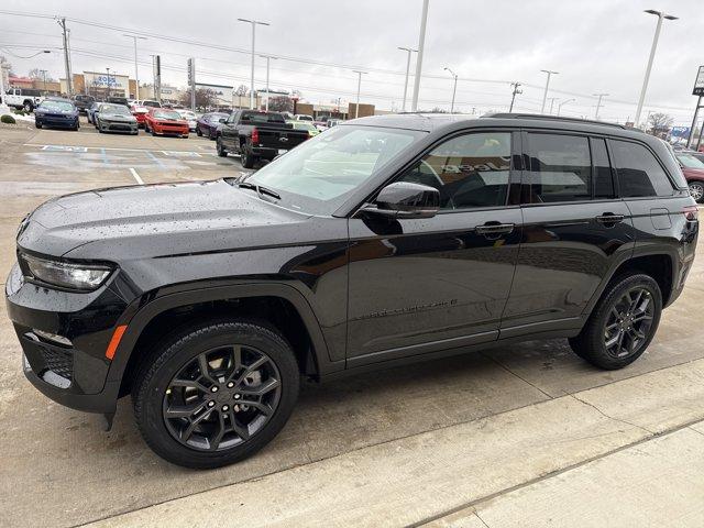 new 2025 Jeep Grand Cherokee car, priced at $50,249