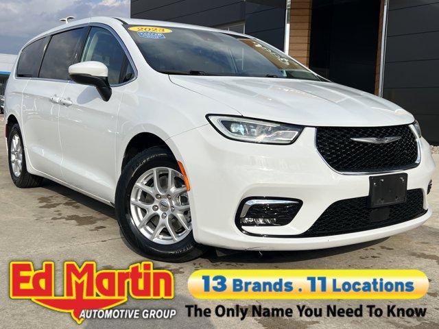 used 2023 Chrysler Pacifica car, priced at $23,688