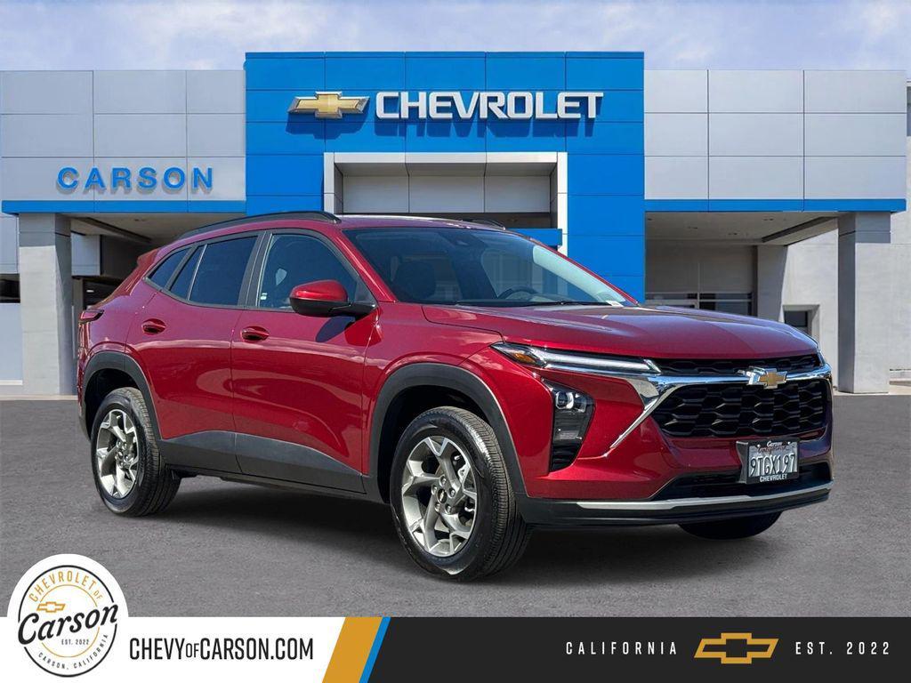 used 2025 Chevrolet Trax car, priced at $21,000
