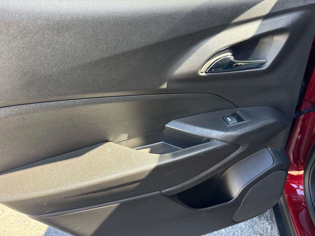 used 2025 Chevrolet Trax car, priced at $21,000