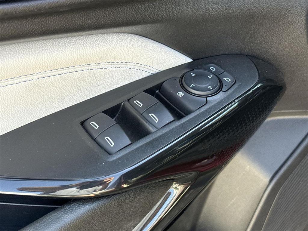 used 2025 Chevrolet Trax car, priced at $19,000