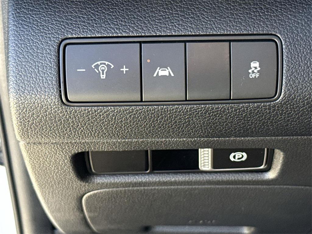 used 2022 Hyundai Santa Fe car, priced at $17,198