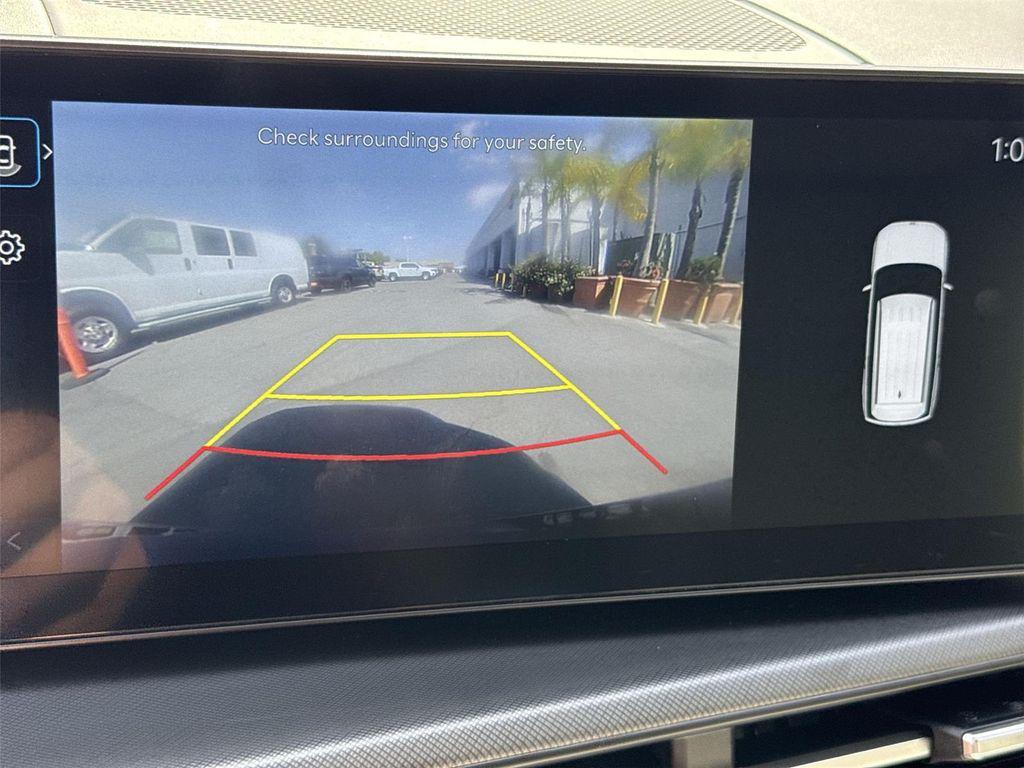 used 2025 Hyundai Santa Fe car, priced at $27,500