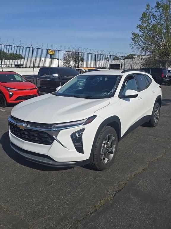 used 2024 Chevrolet Trax car, priced at $18,460