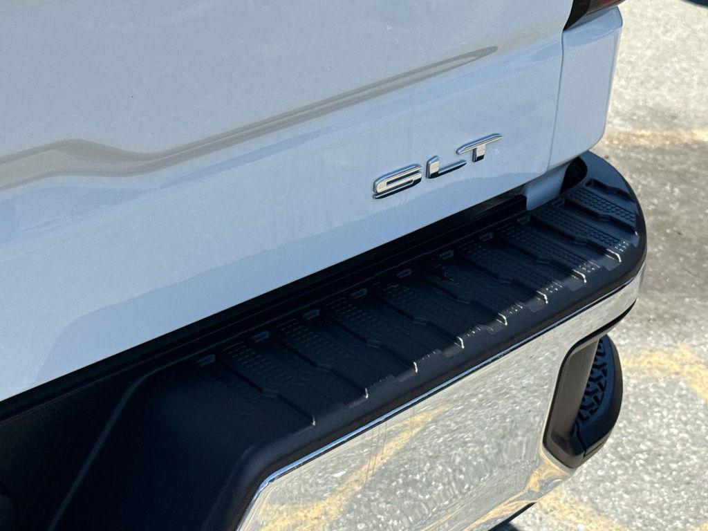 used 2025 GMC Sierra 1500 car, priced at $39,358