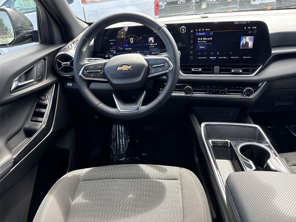 used 2025 Chevrolet Equinox car, priced at $22,000